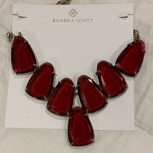 Kendra Scott Harlow statement necklace in burgundy